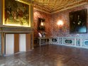 2015-05-31 15-47-26 Chateau de Goulaine-Salon rouge FGn